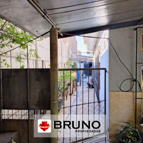 Casa En Venta En Agustin Ferrari