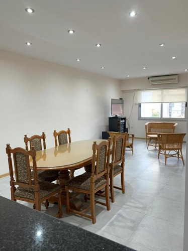 Imagen 13 de 30 de Casa Venta 2 Dormitorios 3 Baños 2 Cocheras 200 Mts 2 Cub. Terreno 9x52- La Plata