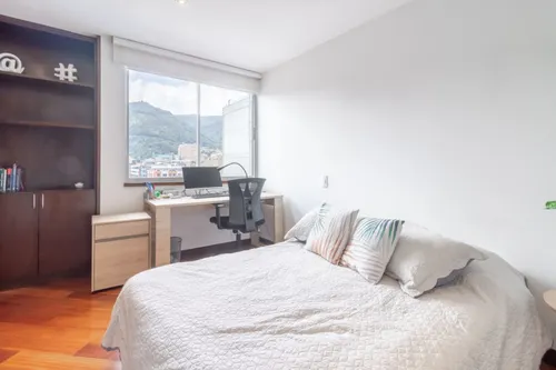 Apartamento En Venta En El Chicó. Cod V8308