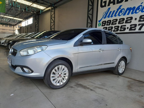 Fiat Grand Siena 1.6 16v Essence Flex 4p