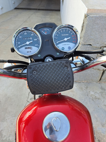 Suzuki Gn125f