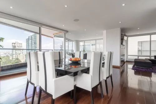Apartamento En Venta En Chicó Oriental. Cod V9828