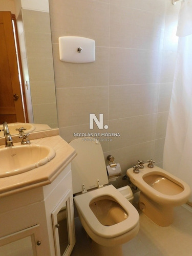 Alquila Apartamento 3 Dormitorios , 2 Baños-ref:2521