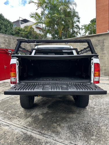 Toyota Hilux Kavak 2006