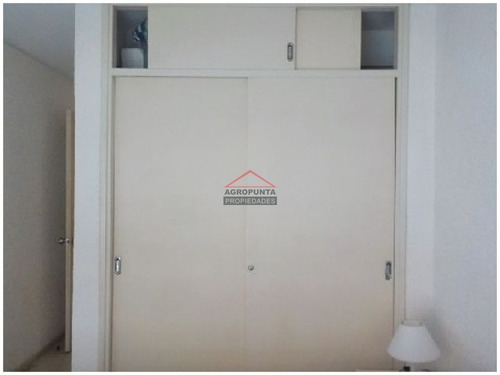 Apartamento En Península 2 Dormitorios- Ref: 5245