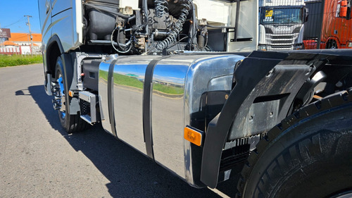 Volvo Fh 460 6x2 Globetrotter Ano 22 Teto Alto Aut. Com Rs