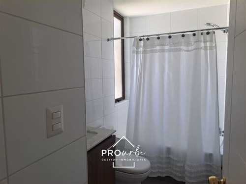 3 Dormitorios, 2 En Suite, Piscina, Cancha De Golf, Amoblado