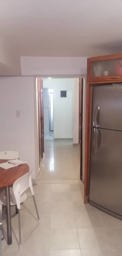 Imagen 2 de 11 de Apartamento En Urbanización El Bosque 04128887550