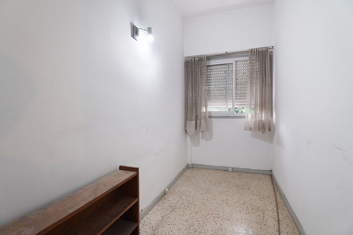 Departamento 3 Amb + Escritorio Venta Flores Caba