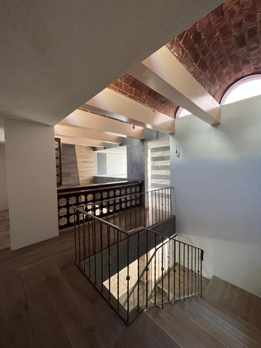 Casa Con Uso De Suelo Comercial De 290m2 En División Del Norte