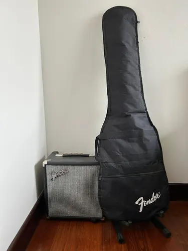 Squier Fender Con Affinity Series Tm Precision Bass® (Usado)