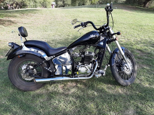 Moto Jawa Daytona 350, Mod 2019, 2300 Km...excelente Estado.