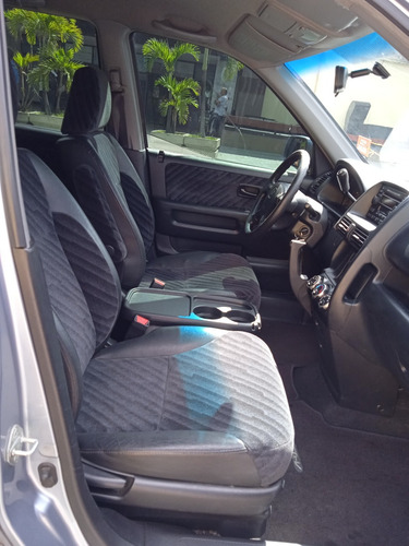 Imagen 16 de 18 de Honda Cr-v Lx 2004 Automática