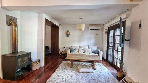 Casa De 3 Dormitorios En Carrasco