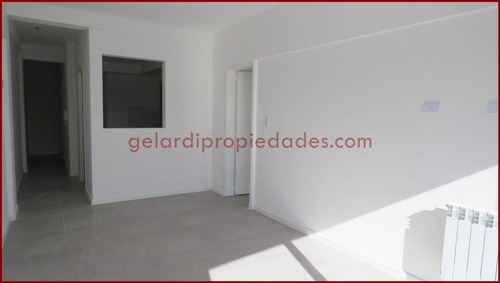 Imagen 3 de 10 de Departamento Venta Un 1 Dormitorio Macrocentro Bahia Blanca