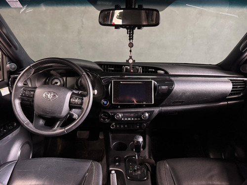 Toyota Hilux 2.8 SRX 4X4 CD 16V DIESEL 4P AUTOMÁTICO