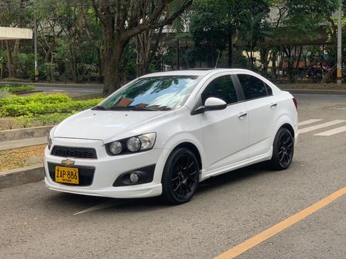 Chevrolet Sonic Lt Sedan Automático 2015