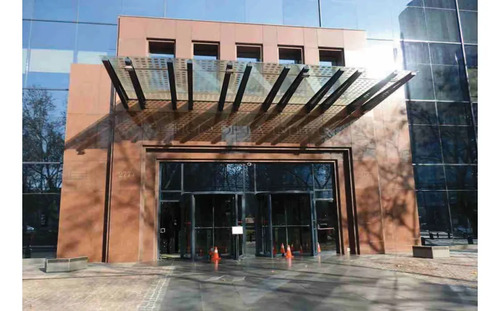Arriendo Estacionamiento Sector Wtc, Edificio Las Industrias
