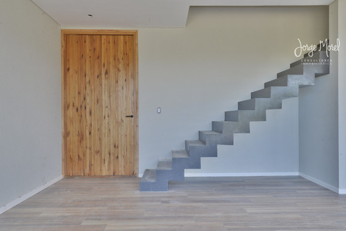Imagen 4 de 30 de Casa Perimetral Bueno #200-300 - Costa Esmeralda - Golf 1 - 1017m2 #id 11087