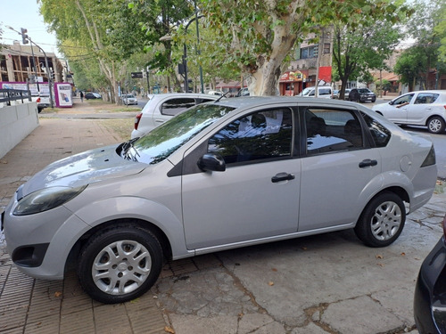 Imagen 7 de 20 de Ford Fiesta Max 1.6 Ambiente Plus Con Gnc