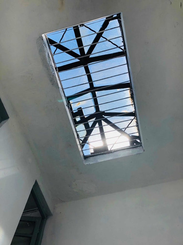 Casa En Felix Laborde Y Joanico.- Luminosa Un Dormitorio + Altillo