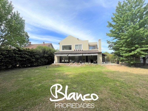 Casa En Venta En La Delfina, Pilar, G.b.a. Zona Norte