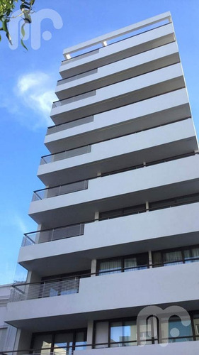 Imagen 1 de 24 de Venta Semipiso Categoría Con Cochera Calle 11 Entre 44 Y 45