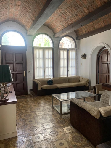 Imagen 4 de 18 de Venta En Pleno Casco Urbano De Chascomus, 7 Amb