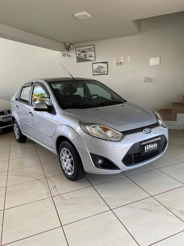 Imagem 4 de 6 de Ford Fiesta Sedan 2013 1.6 16v Se Flex 4p
