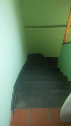 Imagen 8 de 10 de Venta De Ph Tipo Casa Al Frente En Moron Sur (nuevo Valor)