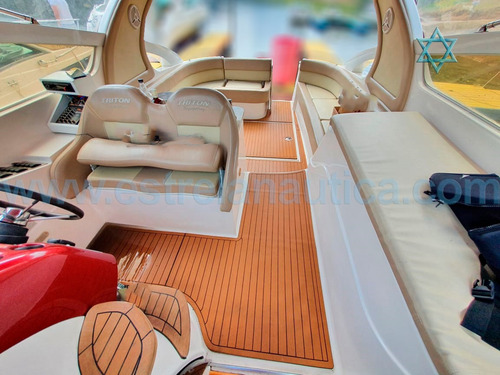 Imagem 4 de 10 de Lancha Triton 360 Iate Ferretti Axtor Carbrasmar Armada
