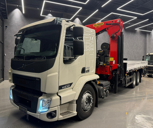 Volvo Vm290 Lx Leito Automatico Guindaste Palfinger Md480