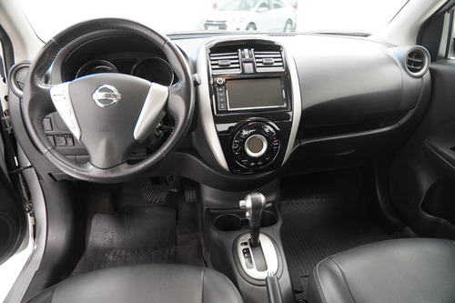Nissan Versa 1.6 16V FLEXSTART SL 4P XTRONIC