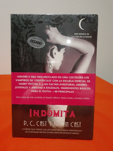 Libro. Indómita - La Casa De La Noche - P.c. Cast Y Kristin.