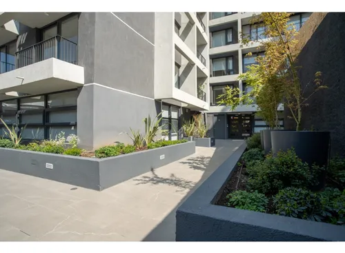 Arriendo Metro Republica / Abdon Cifuentes