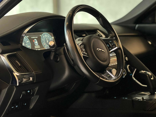 Imagem 4 de 15 de Jaguar E-pace 2018 2.0 R-dynamic Se Awd Aut. 5p