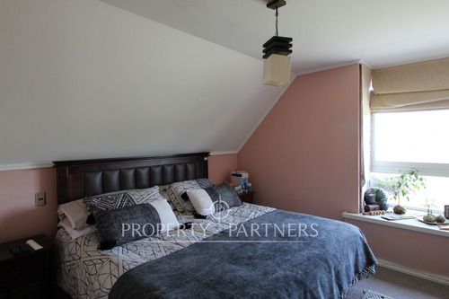 Excelente Casa Con Gran Terreno En Sector Barrio Inglés