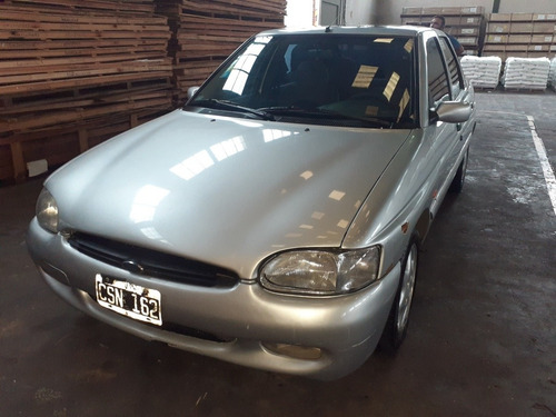 Ford Escort 1999 1.8 Ghia