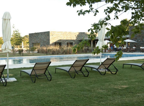 Imagen 2 de 4 de Lote En Venta - San Sebastián, Área 6