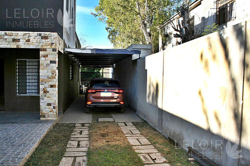Casa En Venta 2 Amb En Parque Leloir