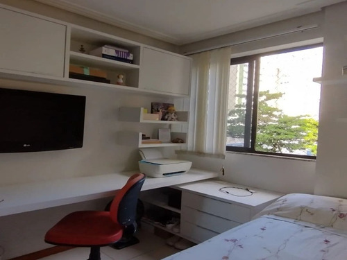 Imagem 7 de 10 de Ótimo Apartamento De 3 Quartos Em Costa Azul - Ap00340 - 70589078