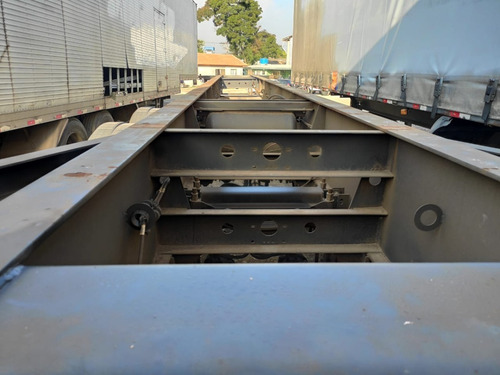 Imagem 3 de 7 de Carreta Porta Container 40 Pés Facchini 2020