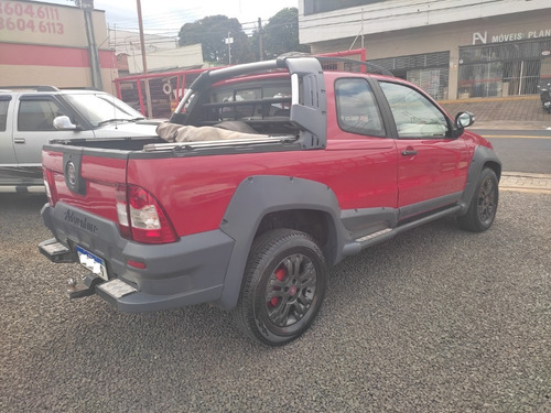 Imagem 4 de 11 de Fiat Strada 2010