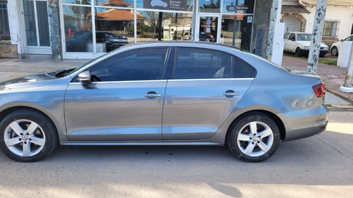 Volkswagen Vento 1.4 Highline 150cv At