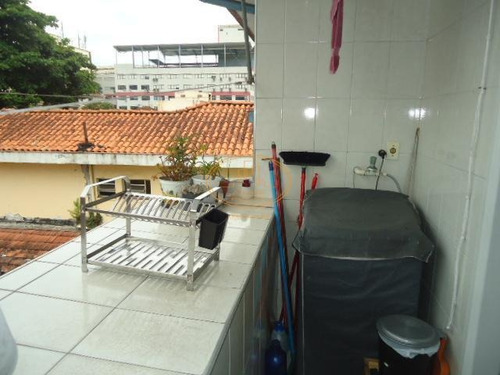 Apartamento Com 2 Dormitório(s) Localizado(a) No Bairro Macuco Em Santos / Santos - 5855