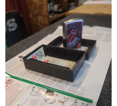 Encendedor Zippo Rolling Stones 28843 (Usado)