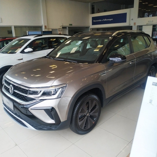 Imagen 1 de 25 de Volkswagen Taos 2023 1.4 250 Tsi Hero