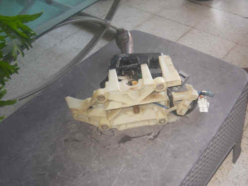 Vendo Palanca Automatica De Lexus Es 300 Año 1993