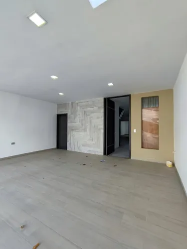 Casa En Urb Agua Clara