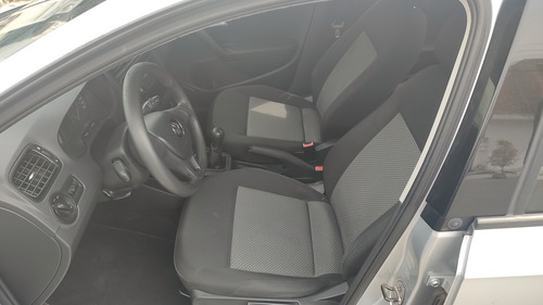 Volkswagen Vento 1.6 Highline Mt